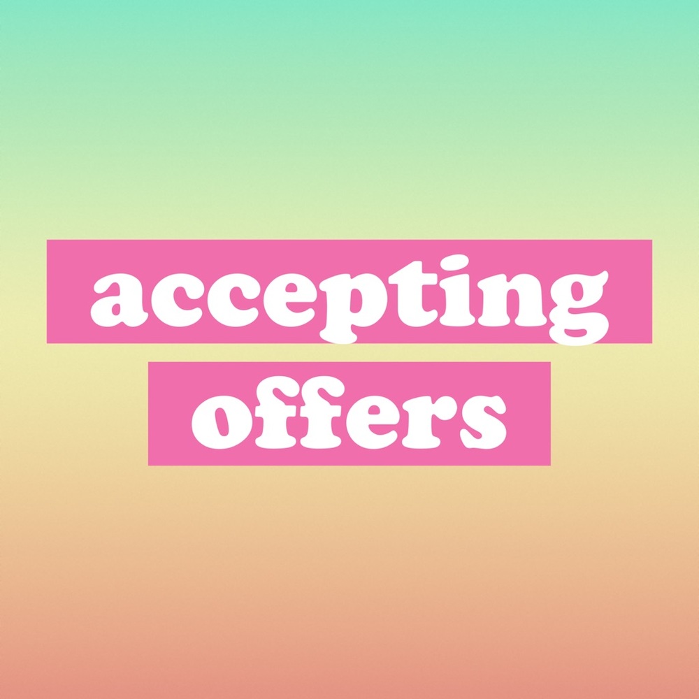 🎀 Accepting reasonable offers 🎀